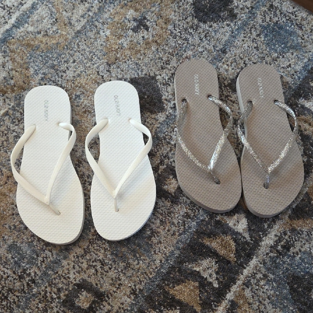 Old Navy Women's Flip Flop Bundle